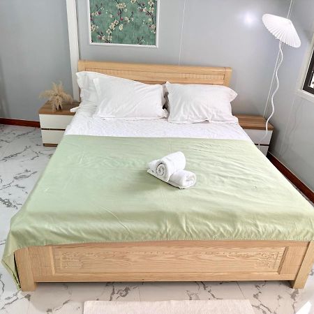 Local Me - Exclusive Centre Room Hai Phong Buitenkant foto